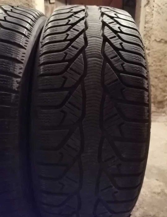 Продавам 2 броя зимни гуми 205.55.16 на 1 сезон дот 2020 Kleber