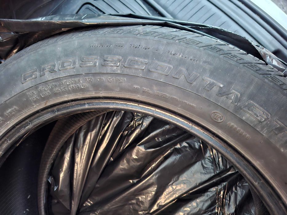 гуми 4 бр. CONTINENTAL CrossContact 235/55/19 dot 19