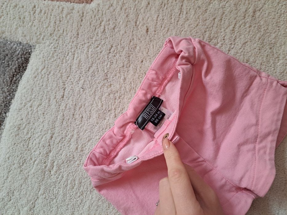 Къси панталонки Alessa mini , Zara