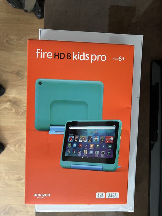 Vand tableta pentru copii!!!  Fire HD 8 kids pro..