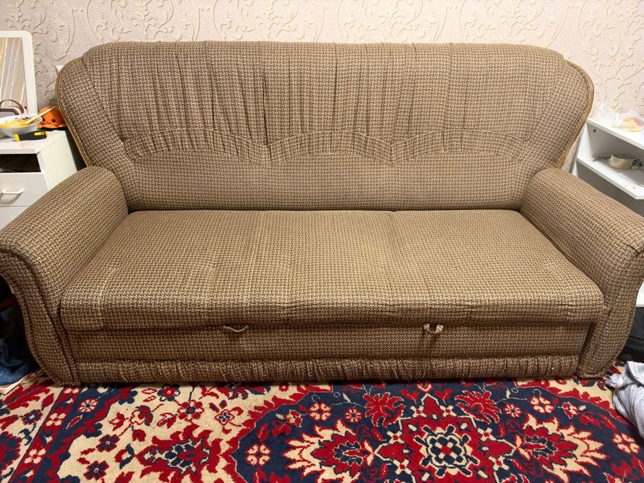 Продам диван раздвижной