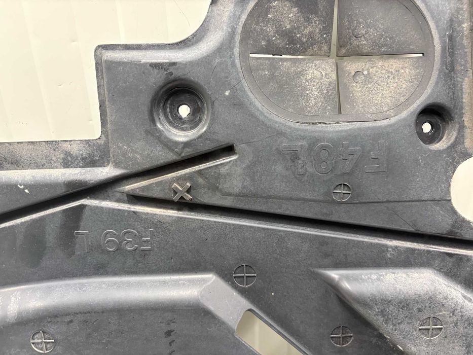 Кора Под Резервоар Лява За БМВ Ф48 Ф48ЛЦИ Ф39 7354759 BMW F48 F48LCI F39