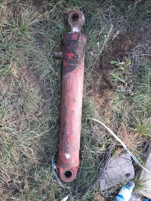 Продам цилиндр гидравлический