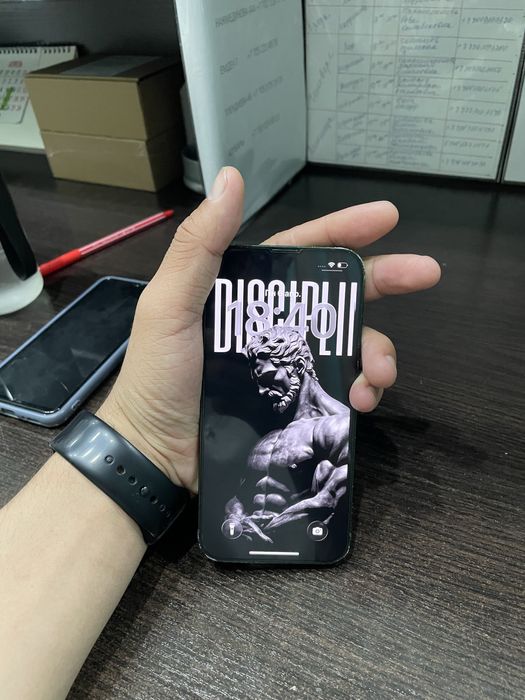 Apple IPhone 13 б/у