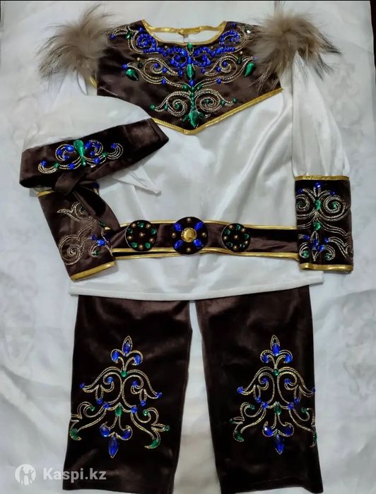 Национальный костюмы