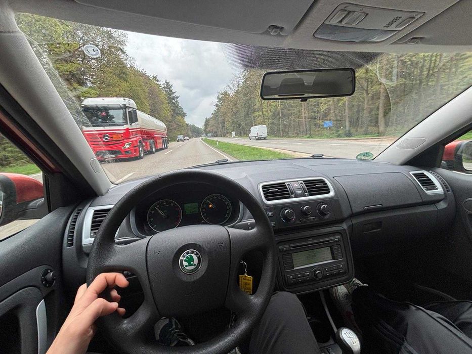 Skoda Fabia II (2008) | 1.2 Benzina (70 CP) | Carte Service, Mecanică Revizuită complet