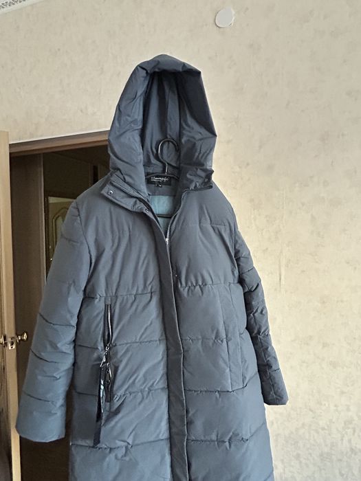 Продам зимние куртки б/у