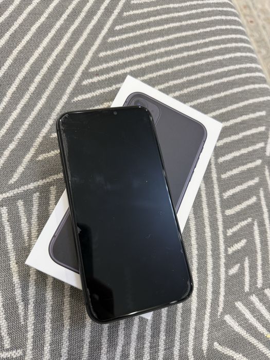 iPhone 11, батарея 95%