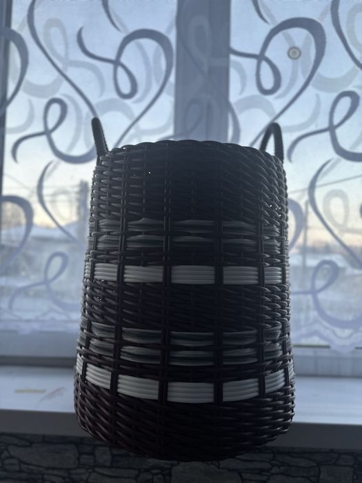 Кашпо из ротанга