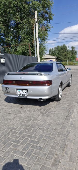 Продам машину тойота чайзер 90