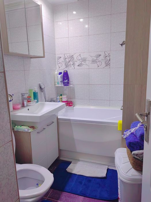 Apartament 2camere semidecomandat