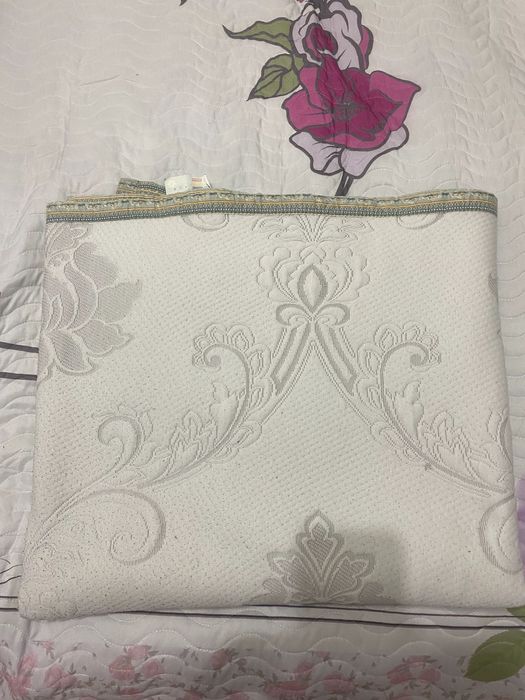 Покрывало с наволочками б/у