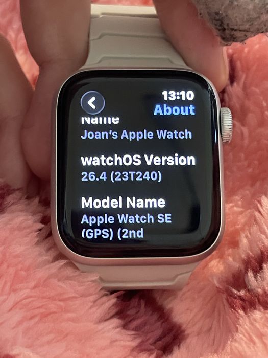 Apple Watch SE Series 2generation(GPS( ползван няколко пъти за мерене на пулс така че бих казал НОВ