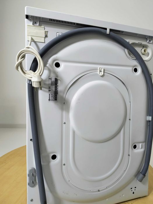 ~ Nou ~ Mașină de spălat rufe cu uscător HOTPOINT GERMANIA B196