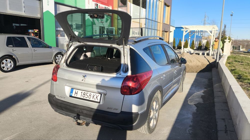 Peugeot 207 sw 2010 г.