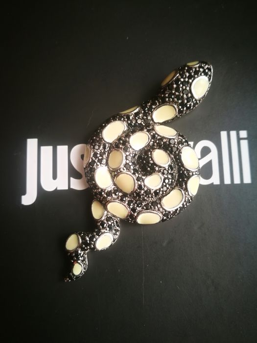 Италиански сребърен медальон с черни цирконии и емайл