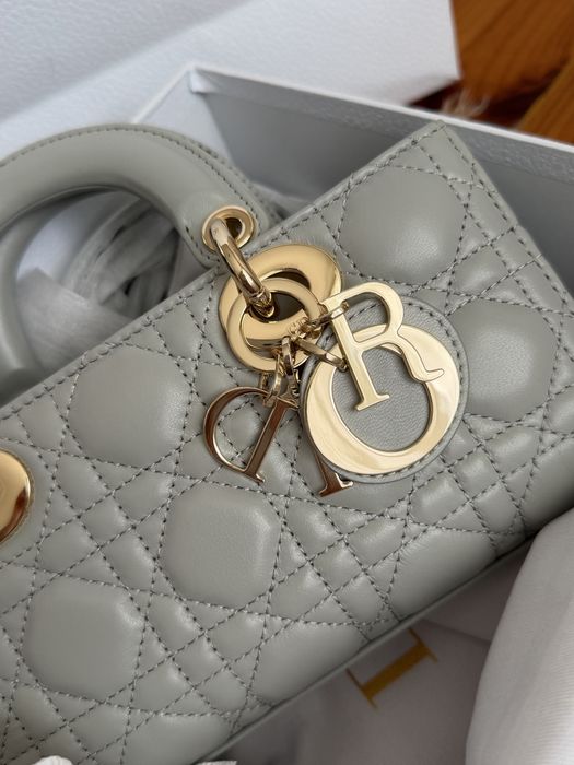 Чанта Dior нова