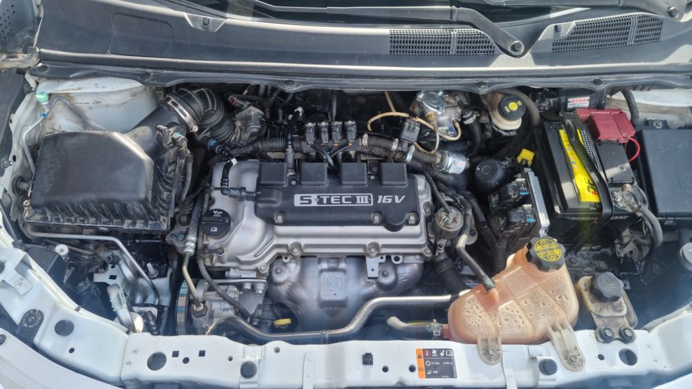 Шеврале Кобальт 2015 год