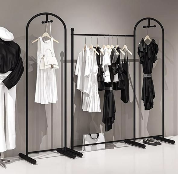 Стойка для одежды