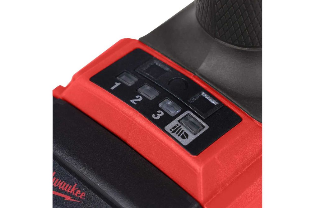 Комплект безжичен ударен гайковерт MilwaukeeM18 FID3+батерия и зарядно