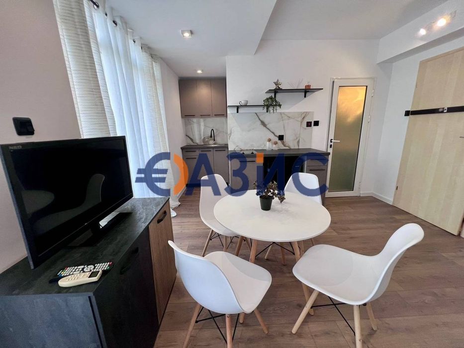 Продава се Едностаен апартамент в к.к. Слънчев бряг - 47 кв.м за 1341 €/кв.м - Снимка #4