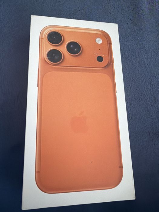 Iphone 17 pro orange