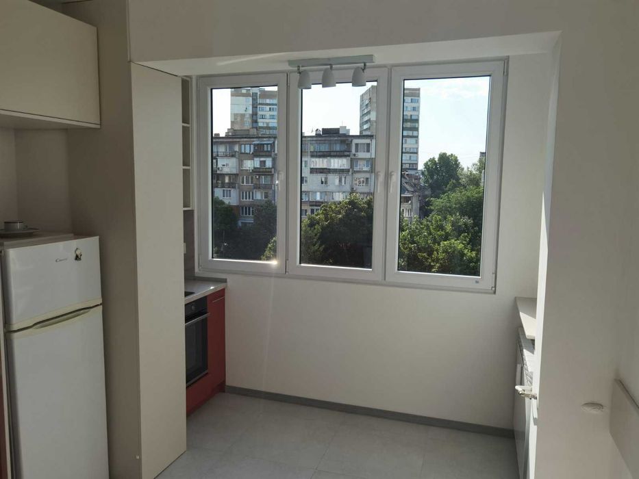 Дава се под наем Двустаен апартамент в София, Гоце Делчев - 70 кв.м за 700 € - Снимка #7