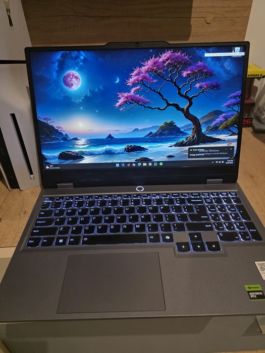 Laptop Lenovo LOQ