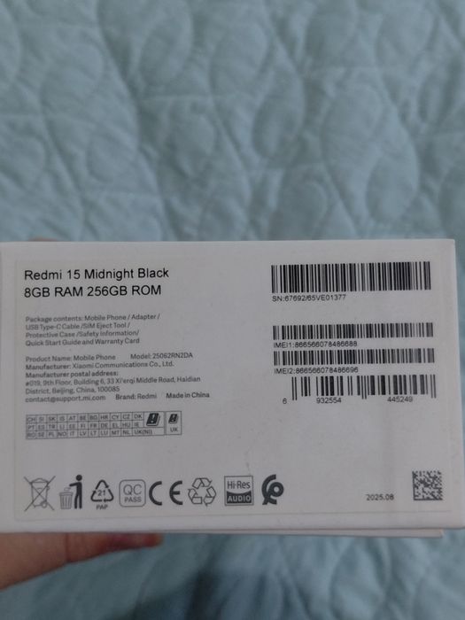 Redmi 15 smartfoni sotiladi