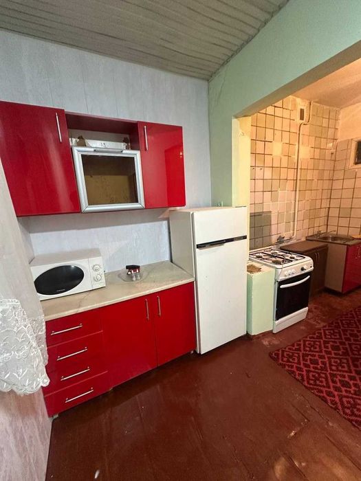 Медгородок 3/1/4 квадратура 70 м2 Ориентир ресторан Офарин балкон 2*6