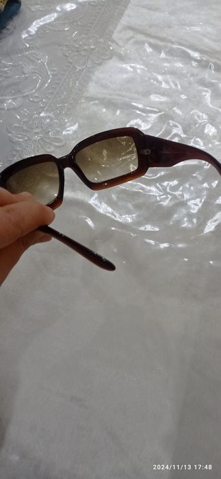 Очки солнцезащитные