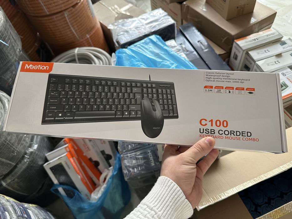 Монитор, ддр, ссд и клавиатура с мышкой, все абсолютно новое!