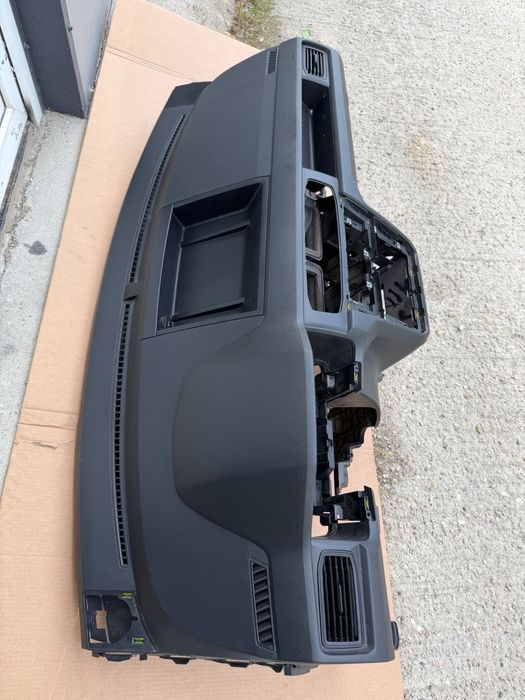 Plansa bord vw caddy 2016-2020