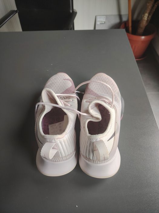 Оригинални дамски маратонки Nike Air Zoom  38,5