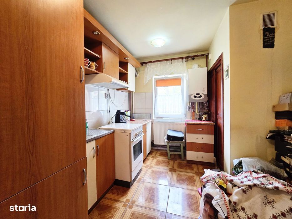 Apartament 3 camere, decomandat cu centrala - Micalaca Miorita