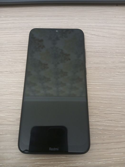 Redmi 8  -- 3/32