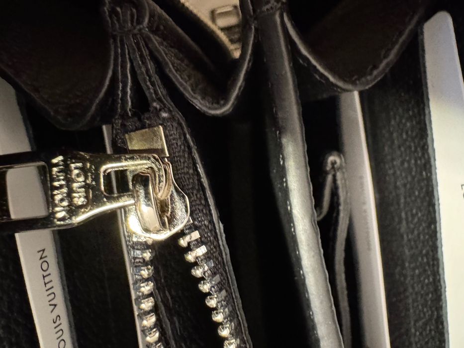 Louis Vuitton-Автентична чисто нова мъжка чанта