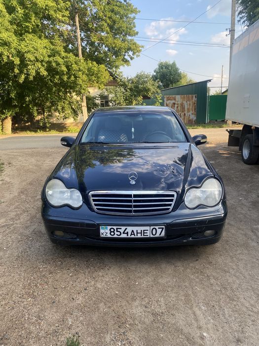 Mercedes benz w203