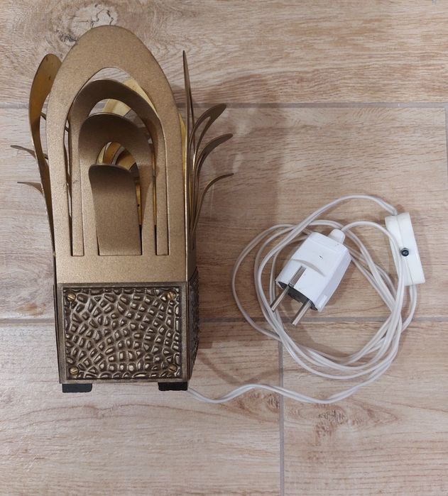 Сувенирна нощна лампа "Kamelyok" - месинг.