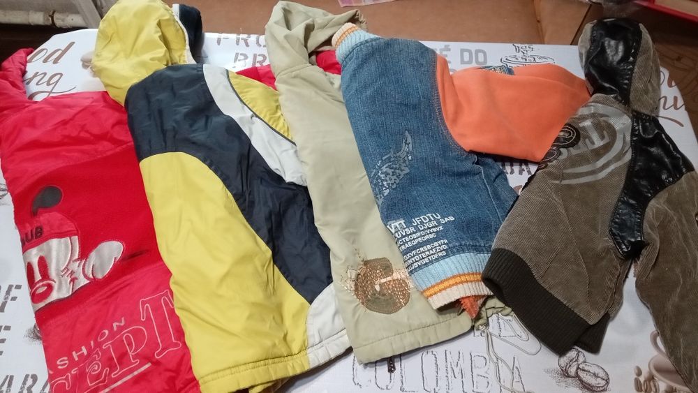 Продам  детские вещи