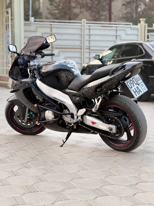 Yamaha YZF600R (Thunderces)