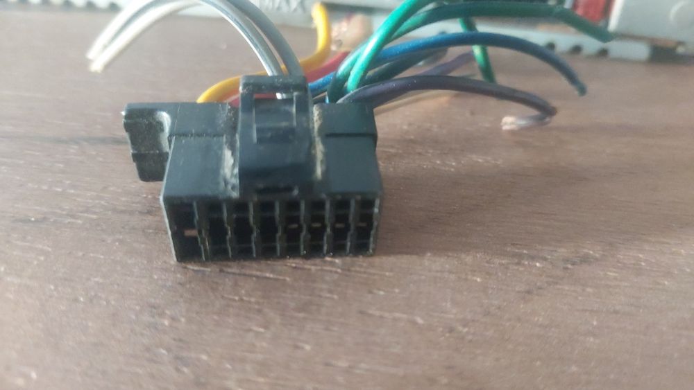 Магнитола SONY оригинал. 17см. CD, aux, usb