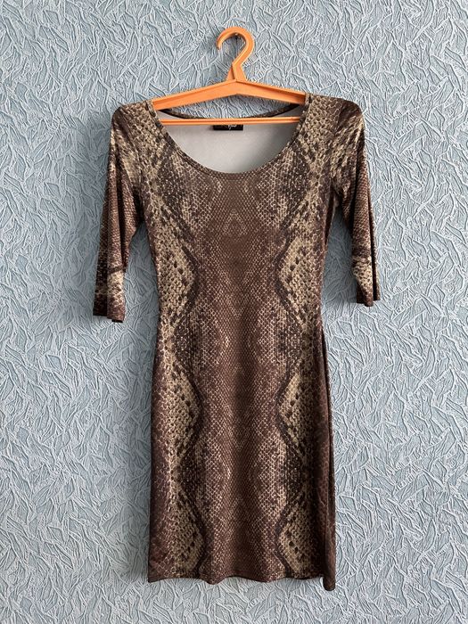 Продаю платья