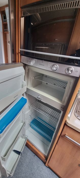 Camper Autorulota Caravana Autocaravana Iveco 3.0 180cp permis cât B