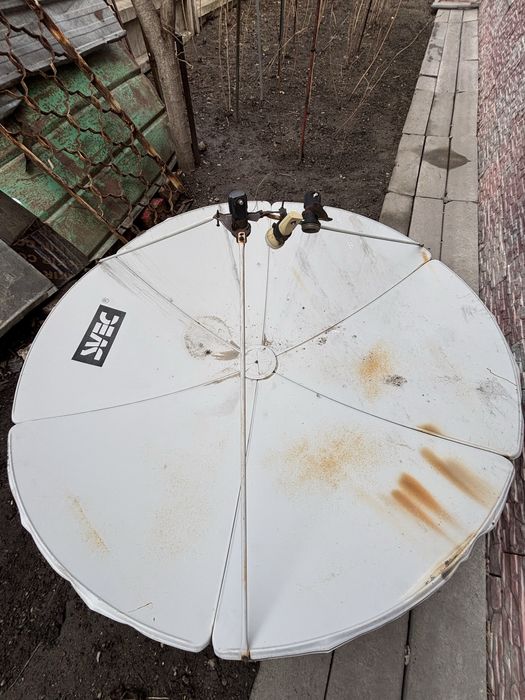 Спутниковая тарелка