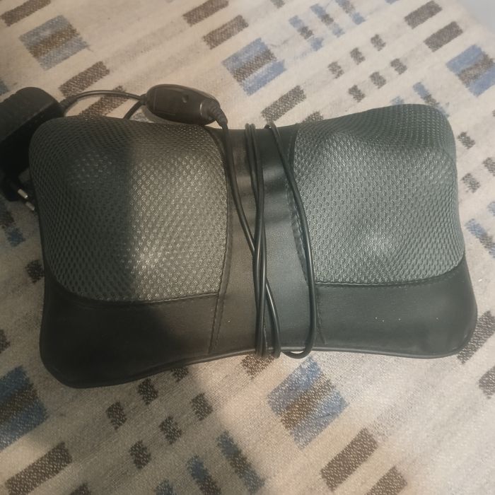 Массажёр для шеи и плеч.