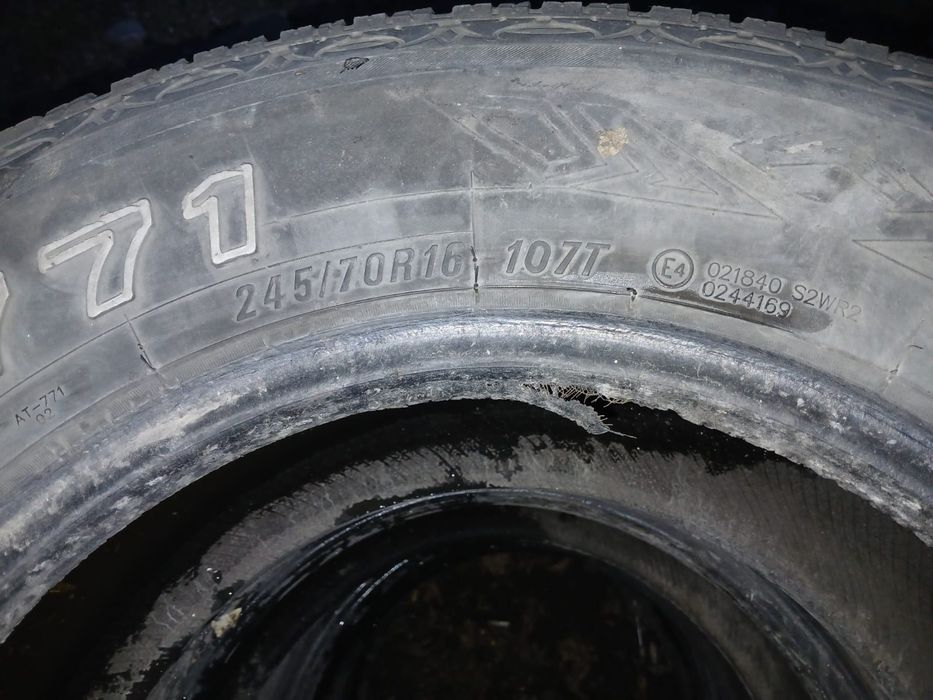 Комплект резины Maxxis r16