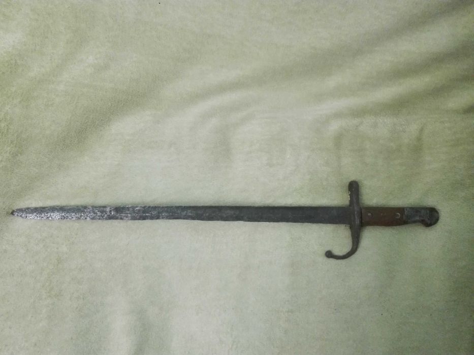 Стар щик от турски Маузер и туристически бастун..