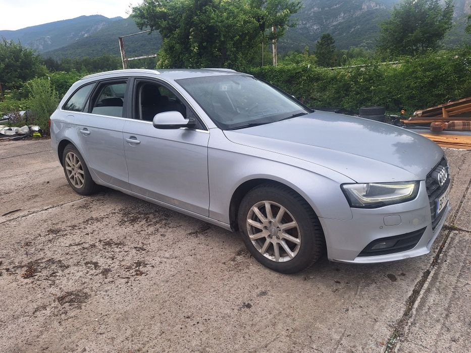 Audi A4 B8 2,0 TDI 150 к.с Automat  CVT Multitronic 2015 Година На Части