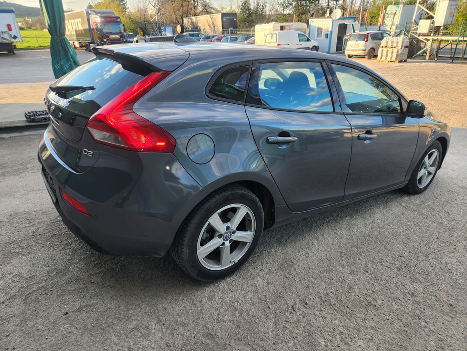 Volvo v40 2014 перфектно!!!